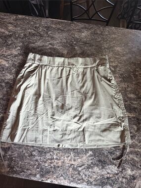 Columbia Women's Light Olive Drawstring Mini Skirt